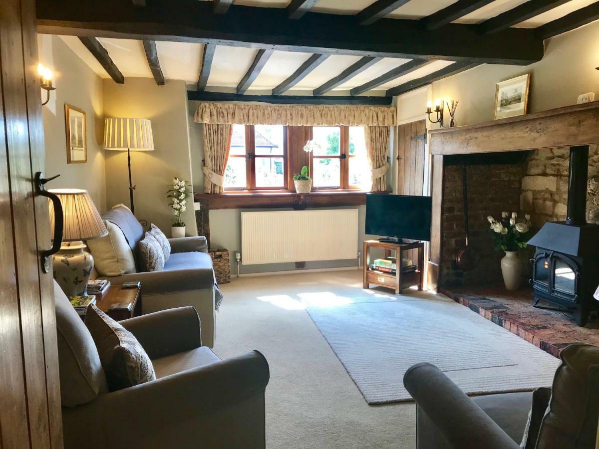 Bells Cottage Alderton  Exterior foto